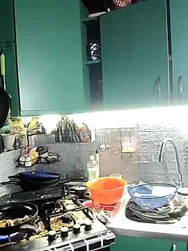 jusichka online show from 10/19/25, 05:48