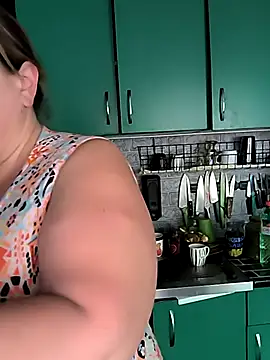 jusichka online show from 10/22/25, 09:42