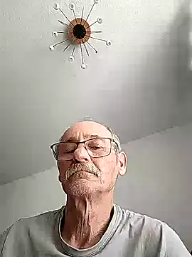 Snapshot of oleg049 chatting on 06/10/26, 08:15 oleg049 online show from 06/10/26, 08:15