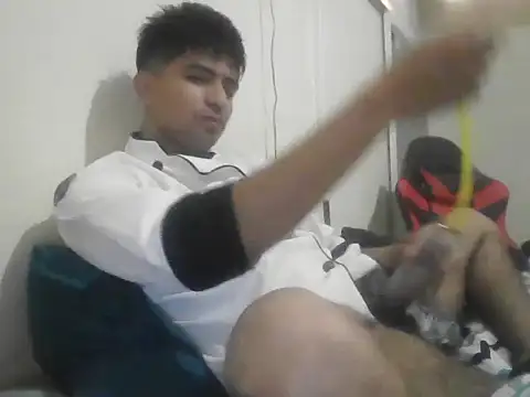 yObal-hot online show from 01/17/26, 04:49