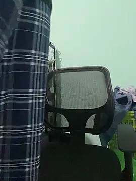 yObal-hot online show from 09/19/25, 04:33