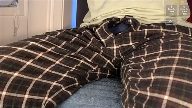 Snapshot of brsrkr chatting on 01/18/26, 08:40 brsrkr online show from 01/18/26, 08:40