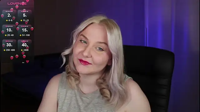 sensual girrrl online show from 10/13/25, 07:37