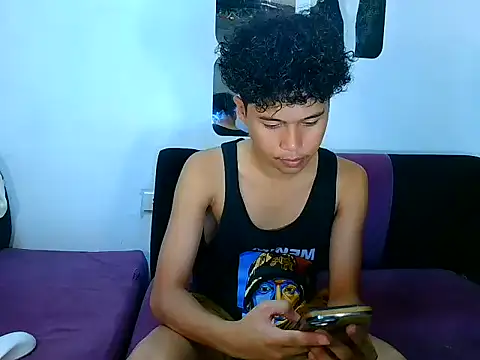 Asiantwink21 online show from 12/17/25, 01:05