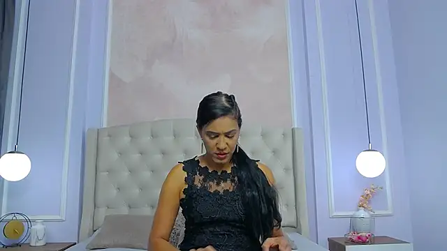 Snapshot of JoannaCox chatting on 03/05/25, 10:21 JoannaCox online show from 03/05/25, 10:21