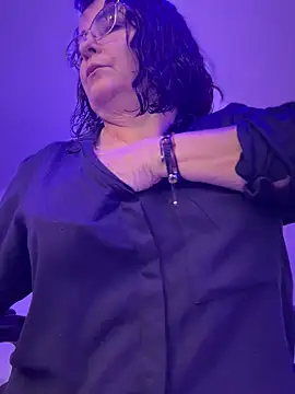 PaulinaSanders X online show from 02/11/25, 09:35