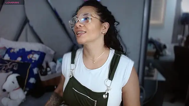 paula daniela1 online show from 12/16/25, 03:05