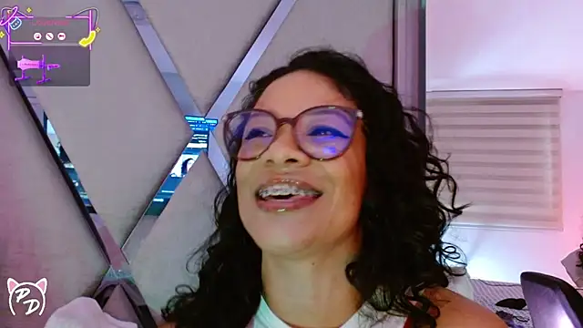 Snapshot of paula_daniela1 chatting on 06/05/26, 09:53 paula daniela1 online show from 06/05/26, 09:53