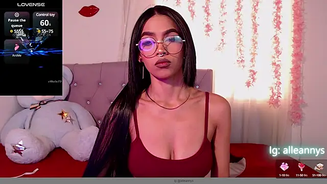 Snapshot of Alleanys_Cristal chatting on 03/06/25, 04:17 Alleanys Cristal online show from 03/06/25, 04:17