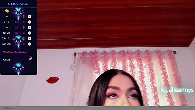 Snapshot of Alleanys_Cristal chatting on 03/15/25, 05:15 Alleanys Cristal online show from 03/15/25, 05:15