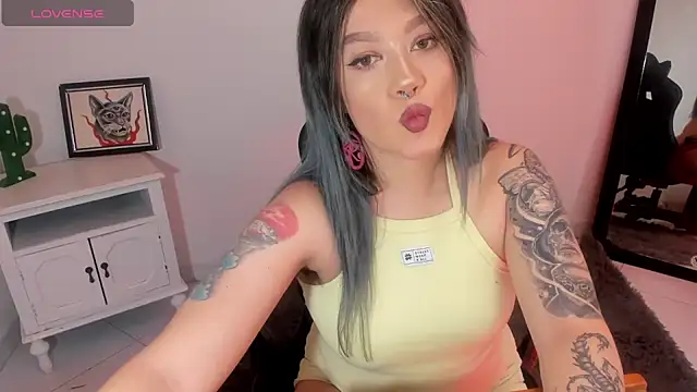 kat apple online show from 10/24/25, 03:44