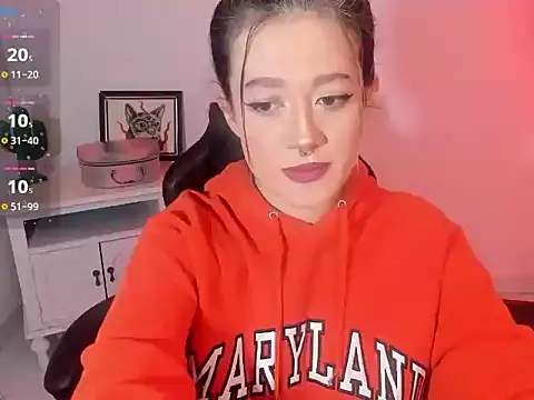 kat apple online show from 10/22/25, 04:39