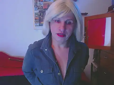 LorenJade online show from 12/23/25, 10:03