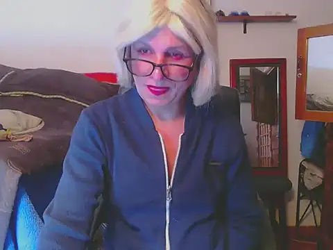 LorenJade online show from 04/27/26, 07:28