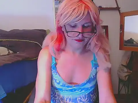 LorenJade online show from 05/19/26, 07:48