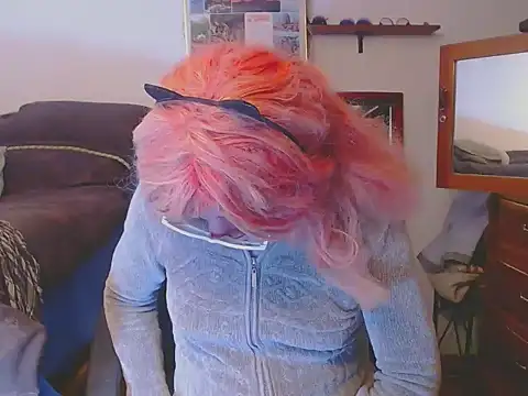 LorenJade online show from 05/14/26, 07:49