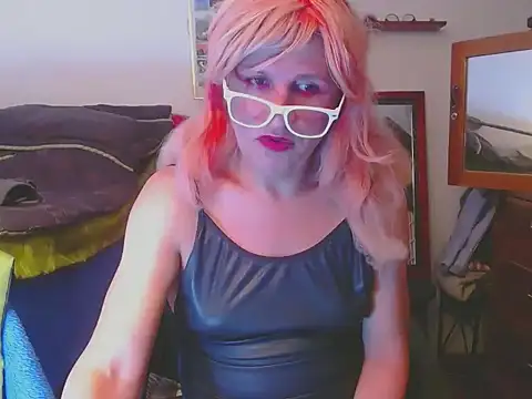 LorenJade online show from 05/15/26, 07:06