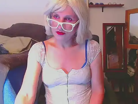 LorenJade online show from 04/18/26, 07:44
