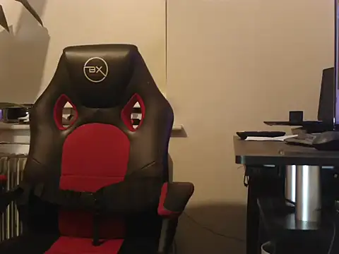 samson2012 online show from 10/28/25, 08:30