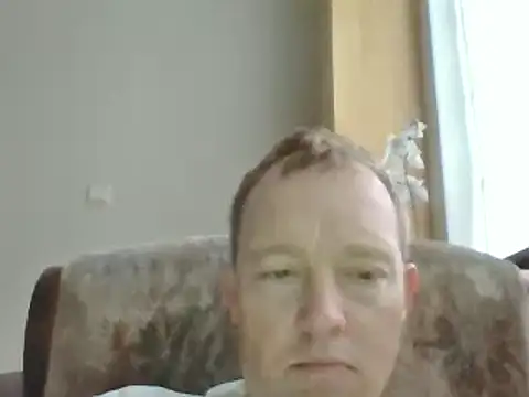 Snapshot of bertolini chatting on 02/27/25, 07:19 bertolini online show from 02/27/25, 07:19