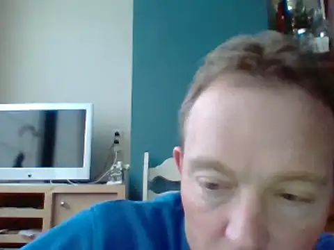 Snapshot of bertolini chatting on 03/03/25, 05:09 bertolini online show from 03/03/25, 05:09