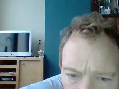 Snapshot of bertolini chatting on 01/25/25, 08:10 bertolini online show from 01/25/25, 08:10