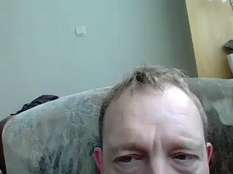 Snapshot of bertolini chatting on 03/01/25, 08:34 bertolini online show from 03/01/25, 08:34