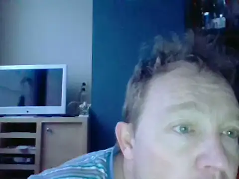 Snapshot of bertolini chatting on 01/13/25, 07:43 bertolini online show from 01/13/25, 07:43
