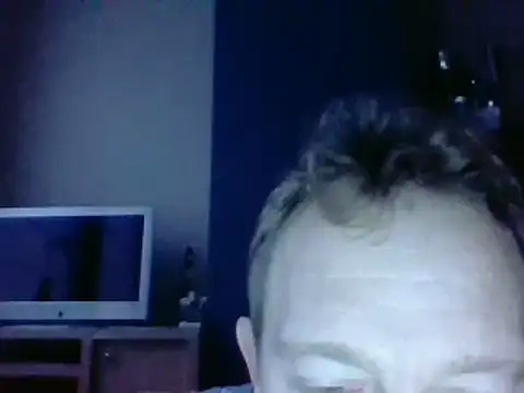 Snapshot of bertolini chatting on 01/15/25, 07:48 bertolini online show from 01/15/25, 07:48