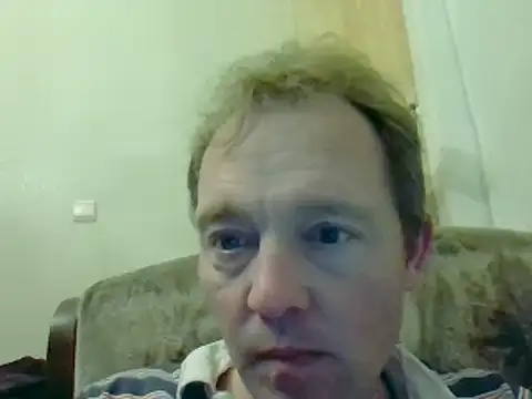 Snapshot of bertolini chatting on 02/17/25, 05:44 bertolini online show from 02/17/25, 05:44