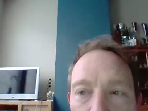 Snapshot of bertolini chatting on 01/27/25, 07:56 bertolini online show from 01/27/25, 07:56