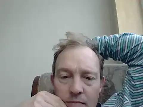 Snapshot of bertolini chatting on 01/28/25, 09:30 bertolini online show from 01/28/25, 09:30