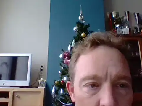 Snapshot of bertolini chatting on 01/04/25, 09:00 bertolini online show from 01/04/25, 09:00
