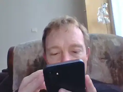 Snapshot of bertolini chatting on 01/26/25, 03:14 bertolini online show from 01/26/25, 03:14