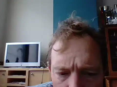 Snapshot of bertolini chatting on 02/15/25, 08:11 bertolini online show from 02/15/25, 08:11