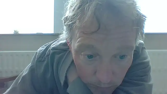 bertolini online show from 05/11/26, 01:01