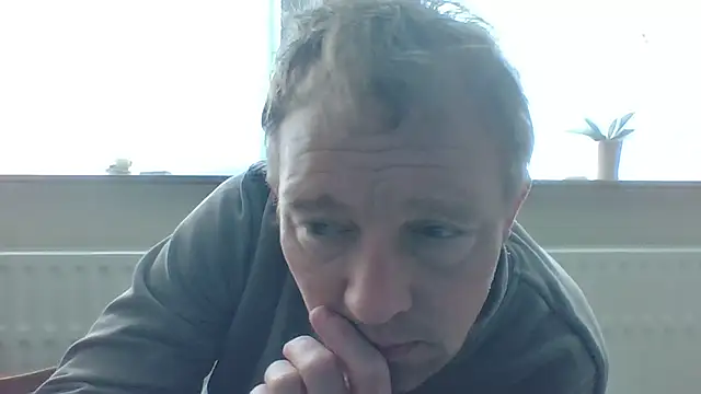 bertolini online show from 03/18/26, 02:08