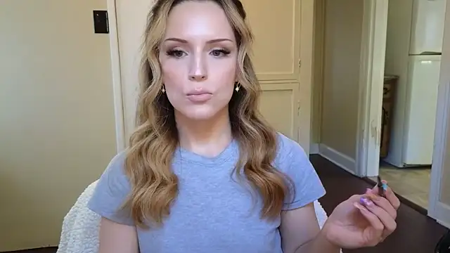 sexylilly69 online show from 04/07/26, 10:33