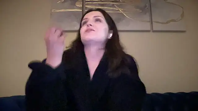 Snapshot of sexylilly69 chatting on 09/10/25, 01:04 sexylilly69 online show from 09/10/25, 01:04
