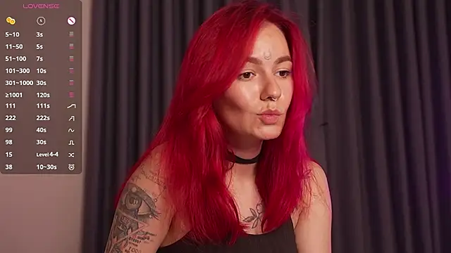 girl with snaketatto0 online show from 02/19/26, 02:52