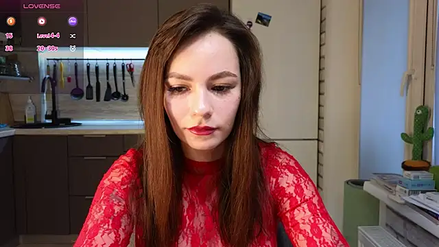 girl with snaketatto0 online show from 03/21/25, 04:17