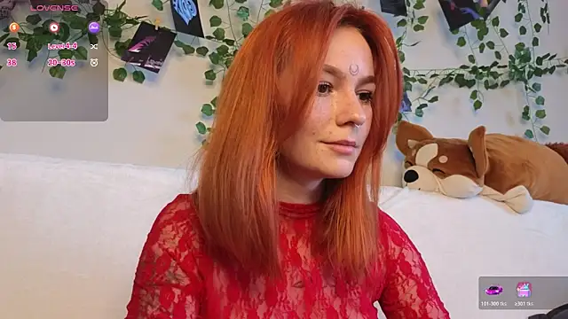 girl with snaketatto0 online show from 10/19/25, 03:31