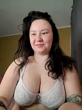 AlexaLexie online show from 04/04/26, 07:59