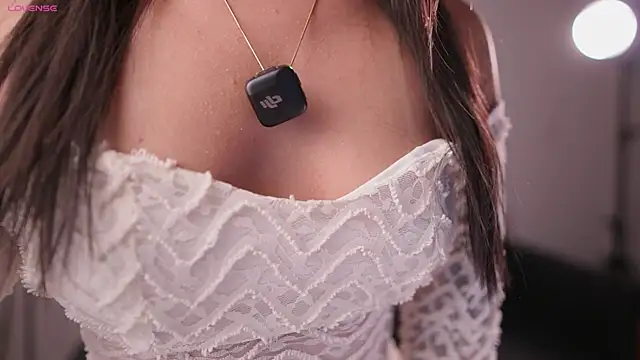 GigiLee  online show from 04/12/26, 01:42