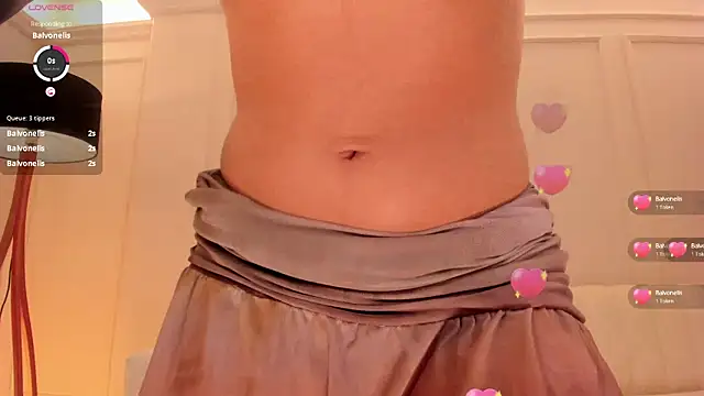 Snapshot of GigiLee_ chatting on 01/07/25, 10:52 GigiLee  online show from 01/07/25, 10:52