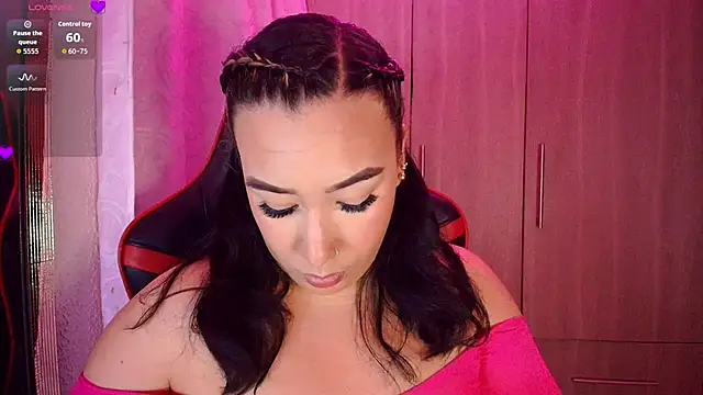 leahtemptation3 online show from 03/07/26, 12:17