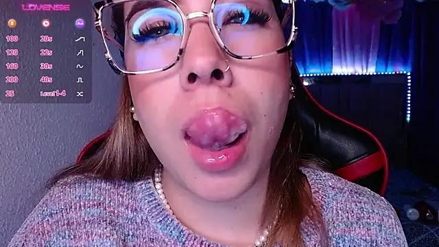 leahtemptation3 online show from 12/14/24, 10:13