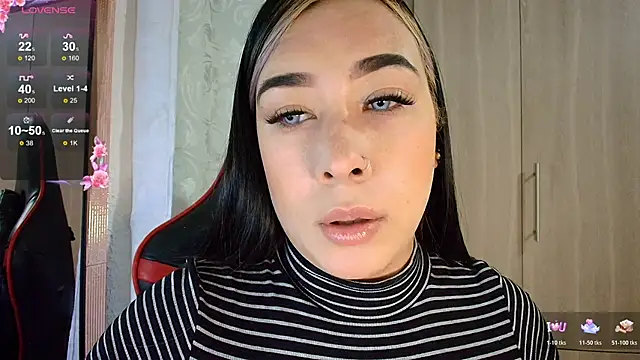 leahtemptation3 online show from 05/17/26, 11:05