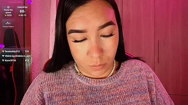 leahtemptation3 online show from 11/29/25, 10:48