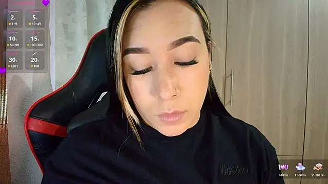 leahtemptation3 online show from 04/12/26, 09:29